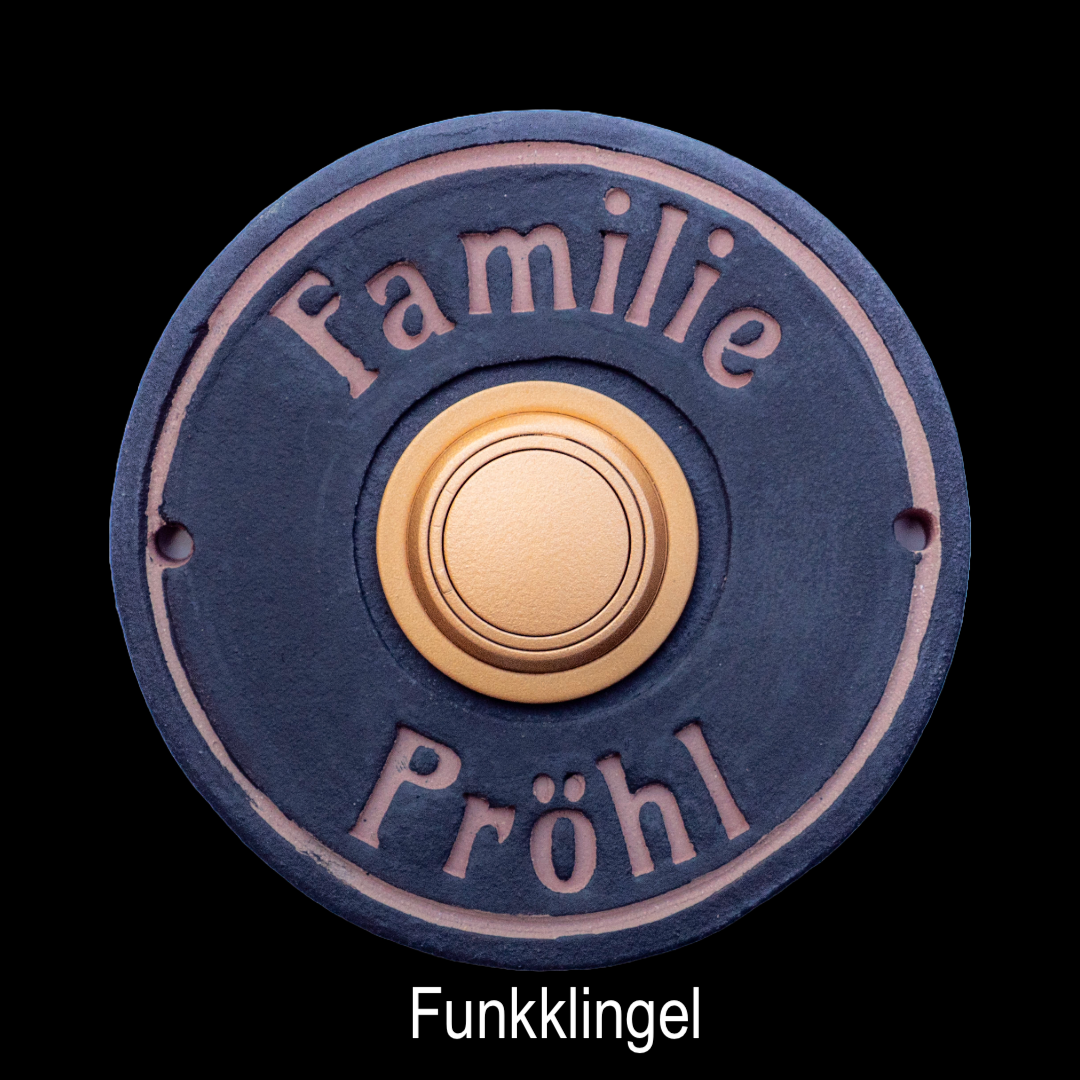Elegante Funkklingel aus Keramik mit graviertem Familiennamen und goldenem Knopf – handgefertigt und wetterfes