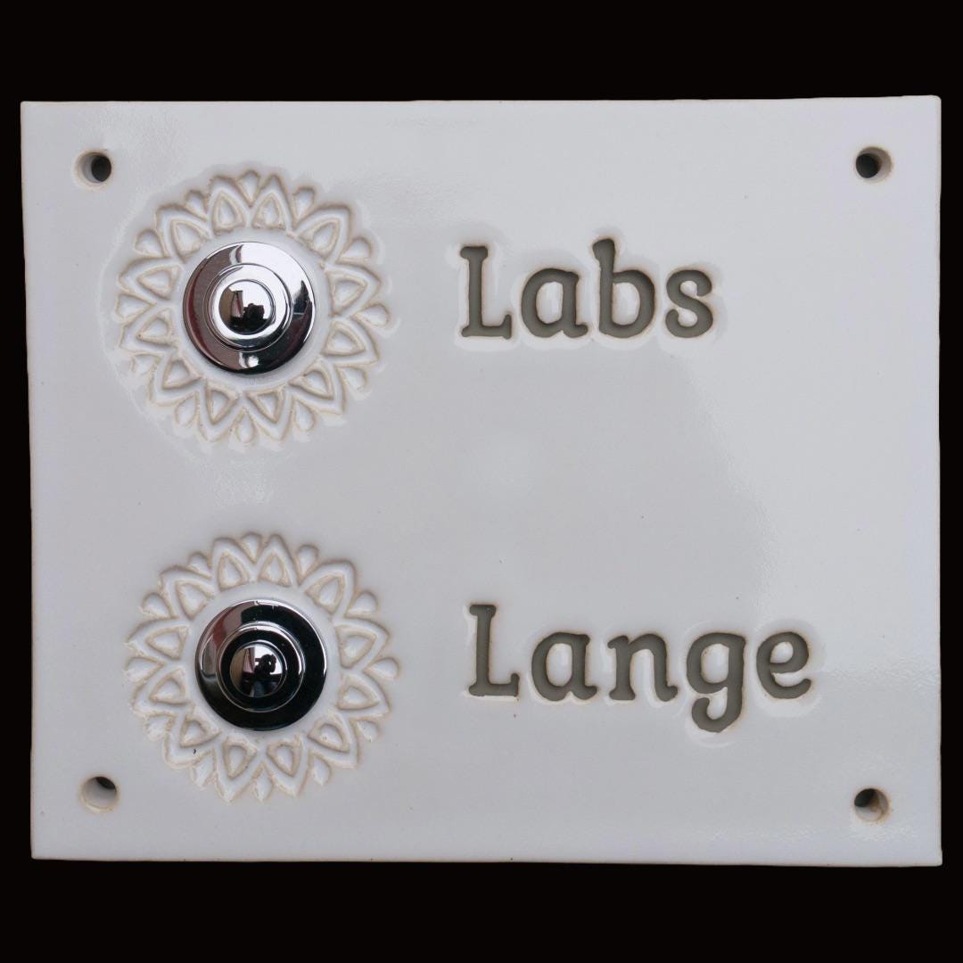 Handgefertigtes Türschild mit Klingelknöpfen und/oder Lichtschaltern, ca 17x20 cm