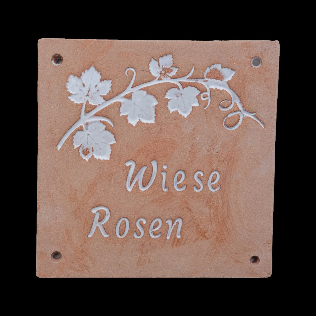 Handgemachtes Türschild aus Keramik – mit Weinreben, ca. 19×14 cm, wetterfest