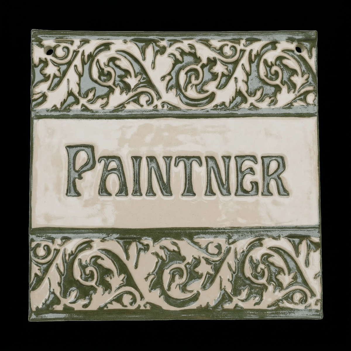 Auffallendes Türschild aus Keramik mit zwei Muster Borten und individuellem Namenszug - Keramikwerkstatt Johanna Brückner