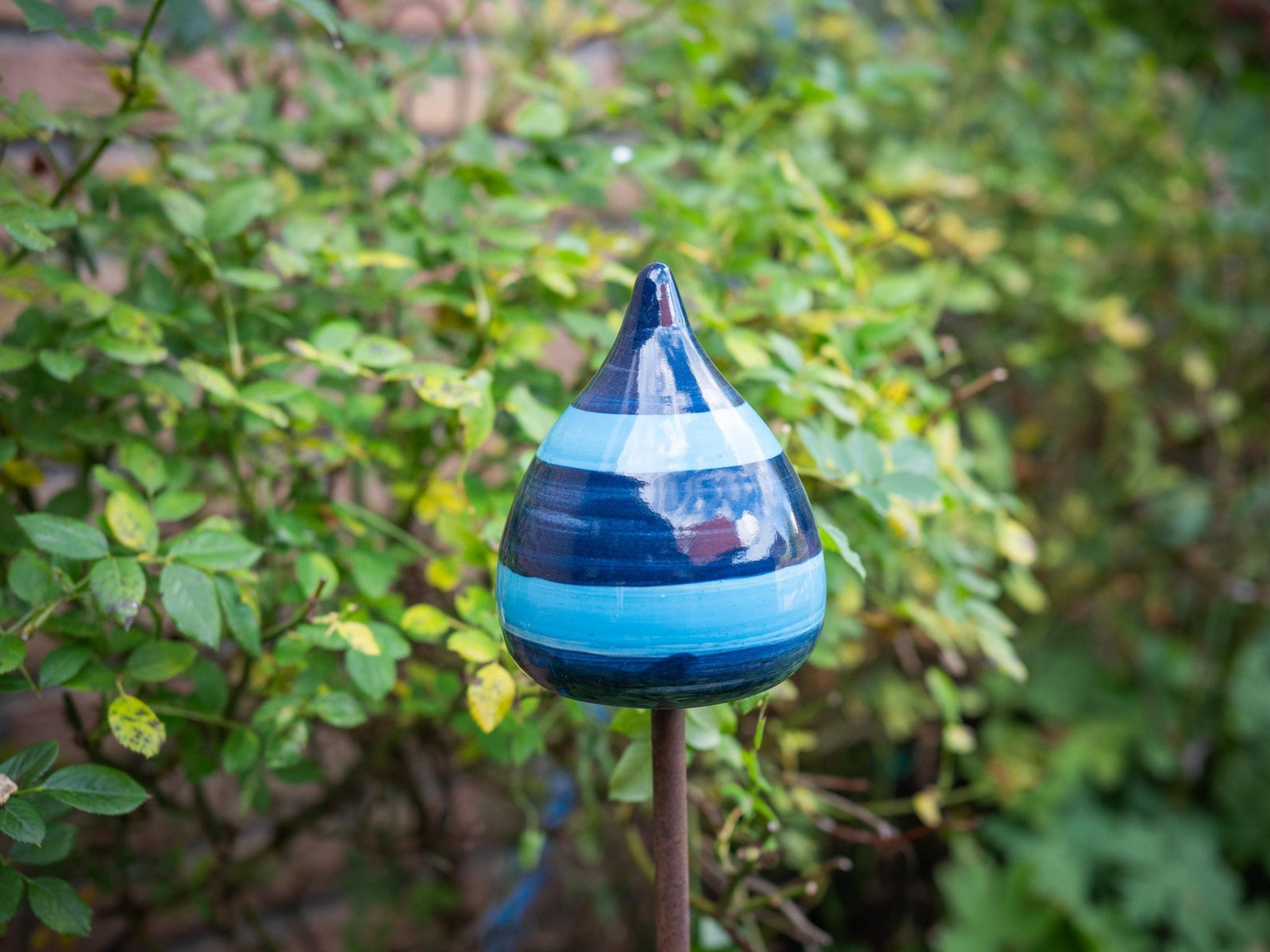 Gartenstecker, Beetstecker, Gartenspitze (ca 12 cm hoch, Öffnung 2 - 3 cm ) - Keramikwerkstatt Johanna Brückner