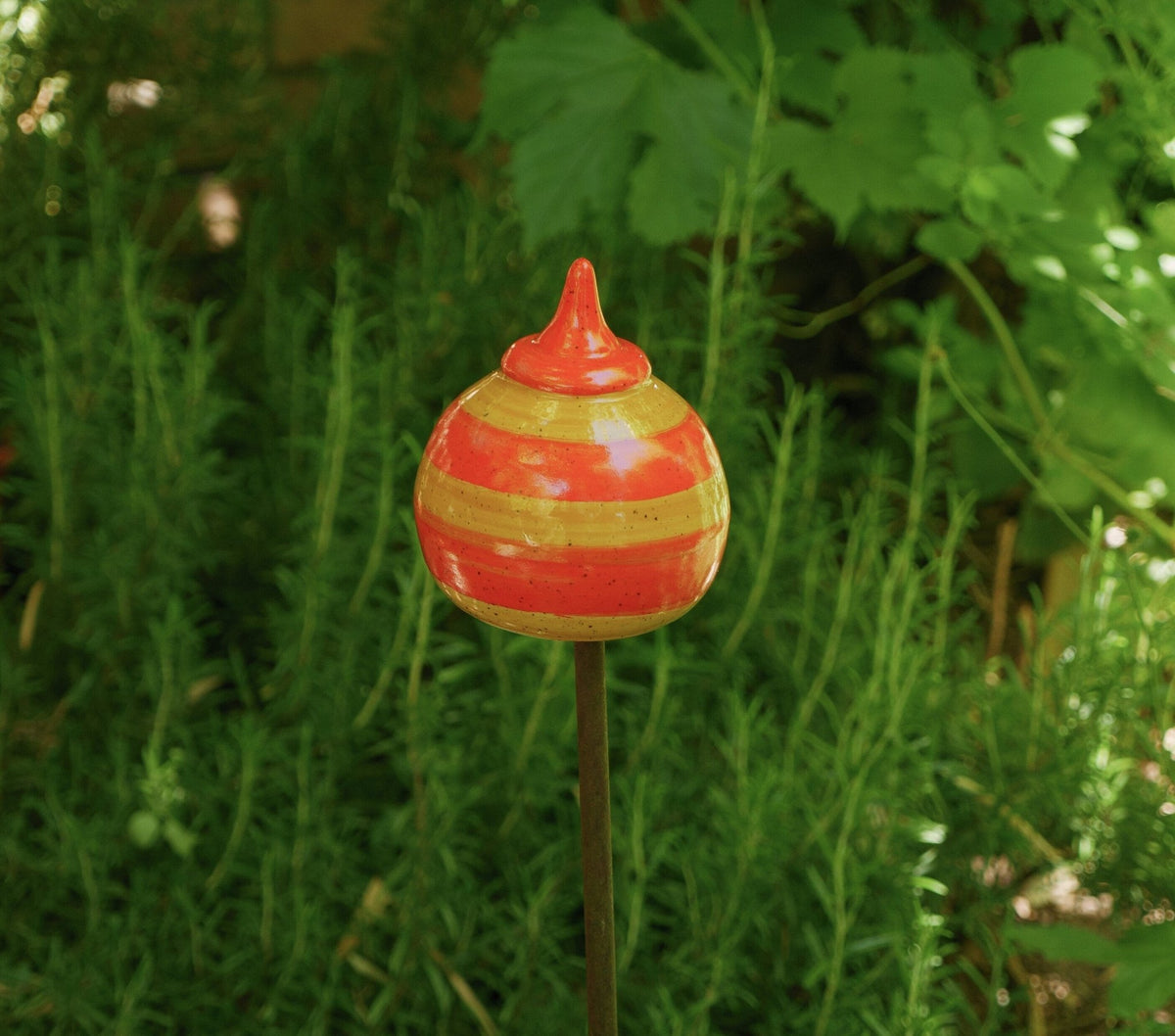 Gartenstecker, Beetstecker, Gartenspitze klein (ca 12 cm hoch, Öffnung 2-3 cm ), orange - Keramikwerkstatt Johanna Brückner