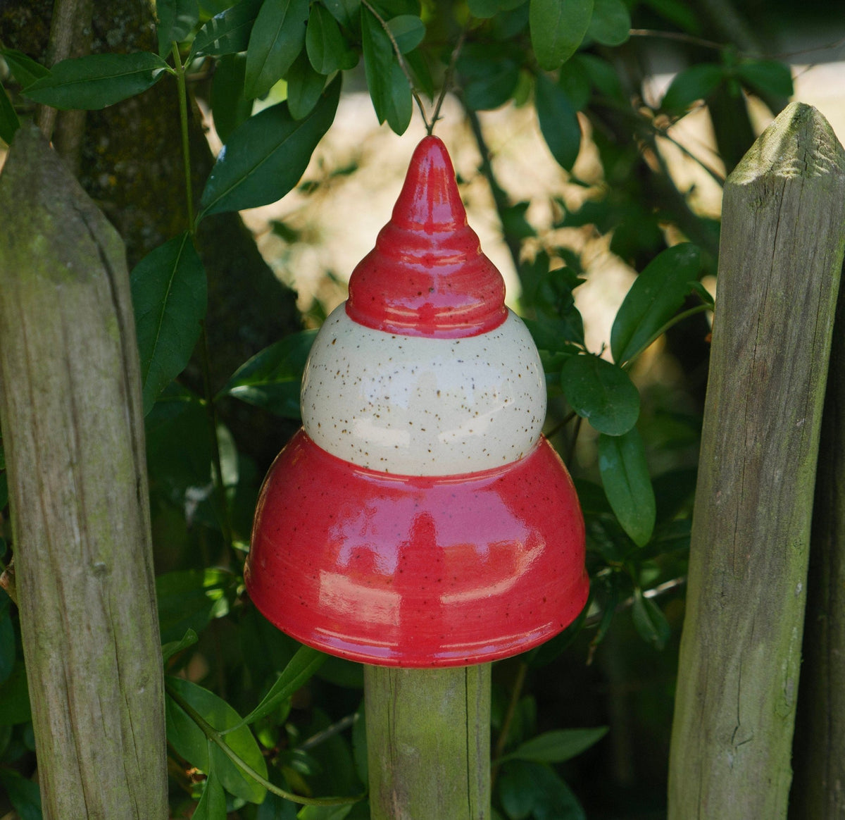 Gartenstecker, Beetstecker, Gartenspitze klein (ca 12 cm hoch, Öffnung 5 - 6 cm ) Rot - Keramikwerkstatt Johanna Brückner