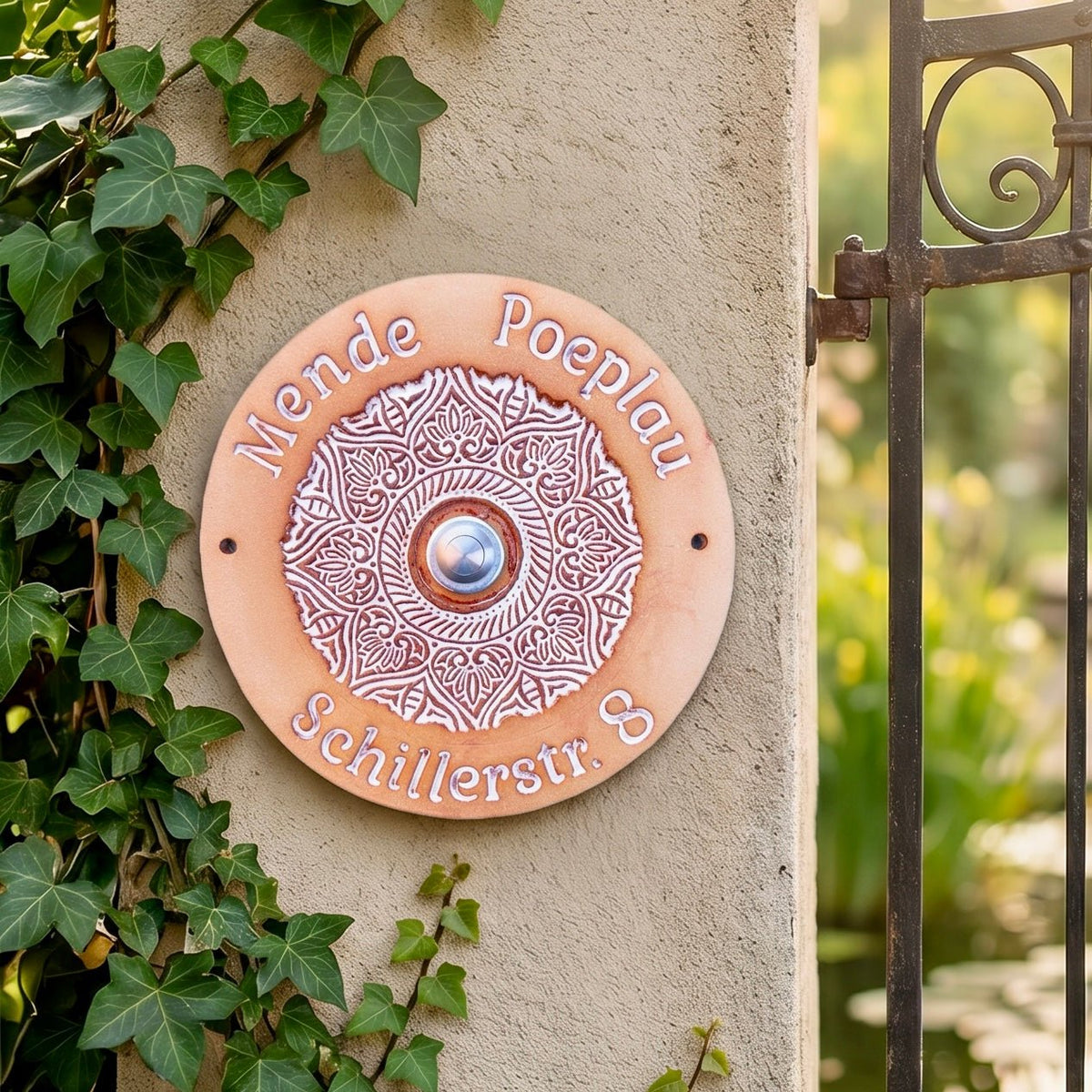 Handgefertigtes Keramik - Türschild beige/Weiß mit Mandala Dekor– Mit oder ohne Klingel (22cm) - Keramikwerkstatt Johanna Brückner