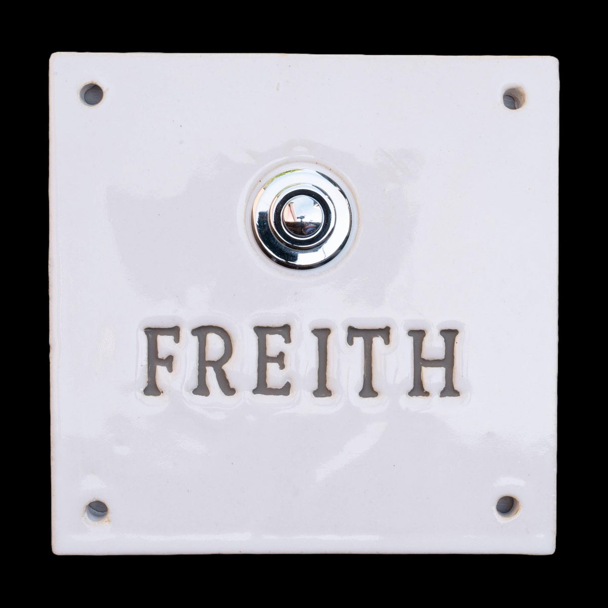 Handgefertigtes Keramik-Klingelschild mit Gravur – Weiß, 13×13 cm