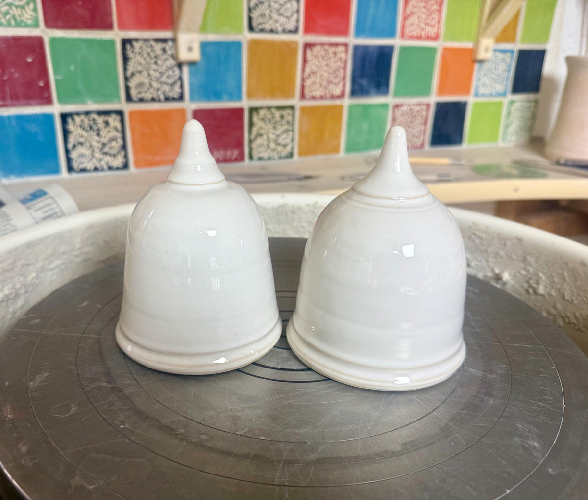 Reserviert für Tanja 2 Beetstecker, Öffnung unten 6-7 cm,weiß