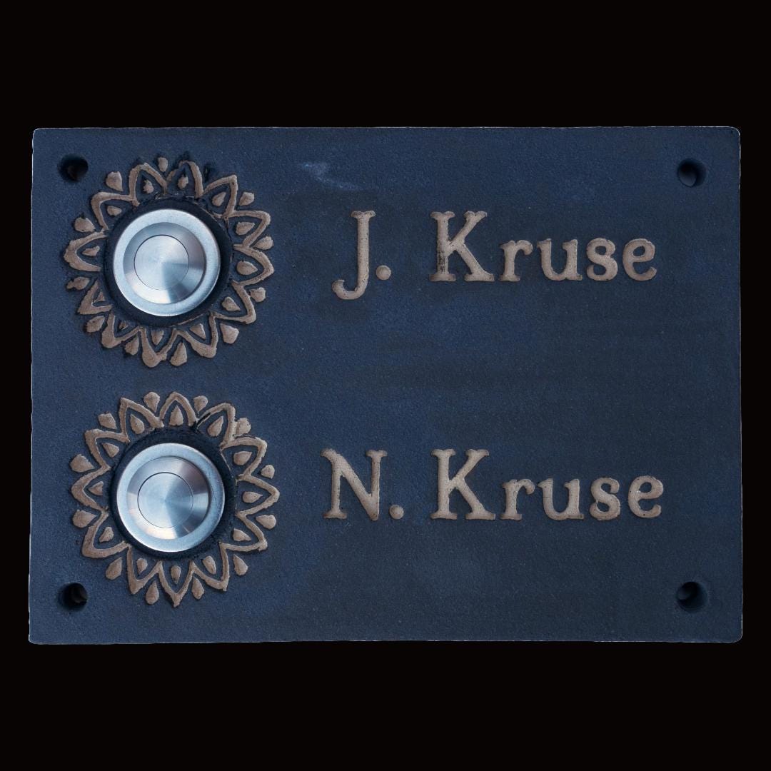 Handgefertigtes Türschild mit Klingelknöpfen und/oder Lichtschaltern, ca 17x20 cm