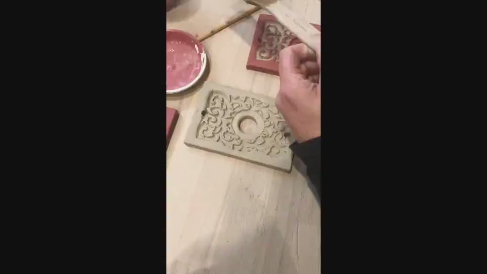 Klingelplatte, Klingelschild aus Keramik  K   ( ca 9x11 cm)