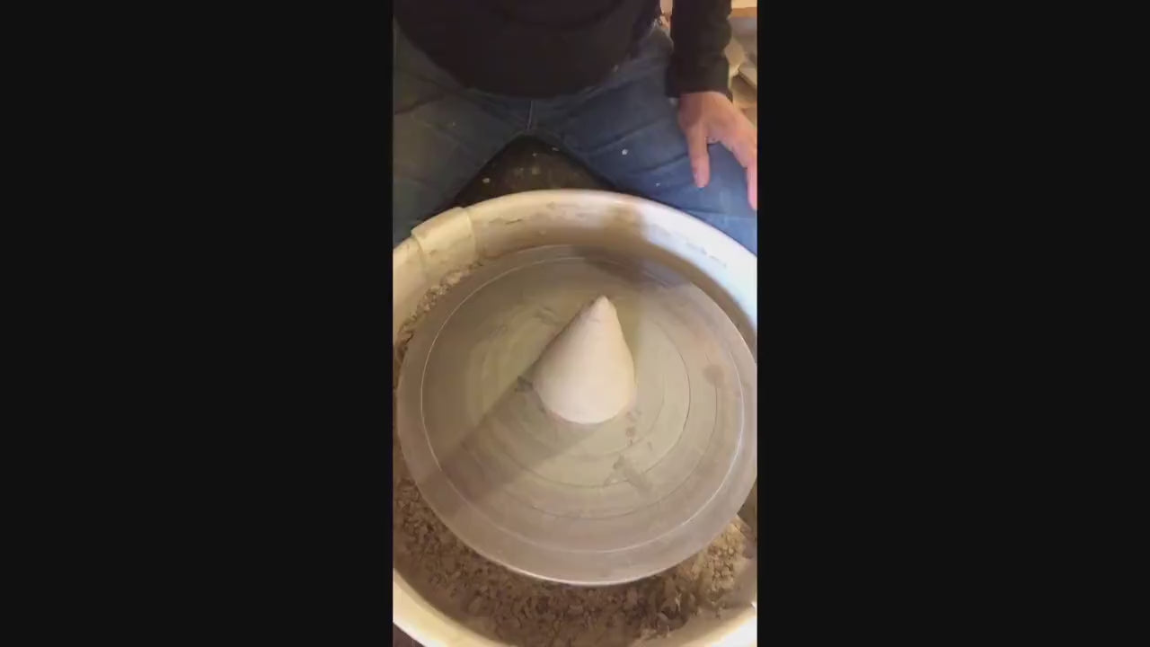 Handgefertigter blau-gestreifter Keramik-Pfostenhocker / Beetstecker – ca. 12 cm hoch, 5–6 cm Öffnung