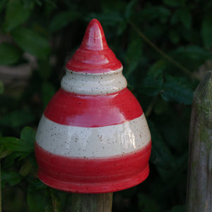 Beetstecker, Pfostenhocker h ca 12cm , Öffnung unten 5-6 cm, Rot/Weiß